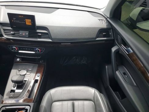 Used 2020 Audi Q5 2.0T Premium AWD/4WD image 19