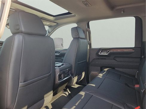 New 2026 GMC Sierra 2500 Denali w/ Denali Reserve Package image 12