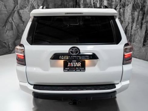 Used 2024 Toyota 4Runner TRD Off-Road Premium w/ Moonroof Package image 18