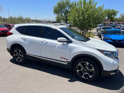 Used 2018 Honda CR-V Touring image 6