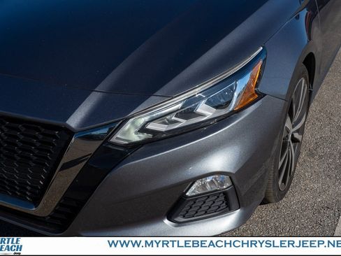 Used 2022 Nissan Altima 2.0 SR image 10