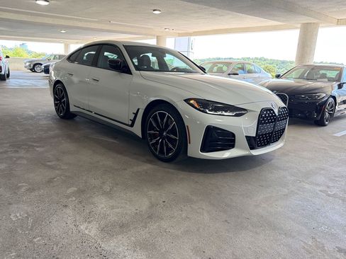 Used 2023 BMW 430i Gran Coupe w/ M Sport Package image 5