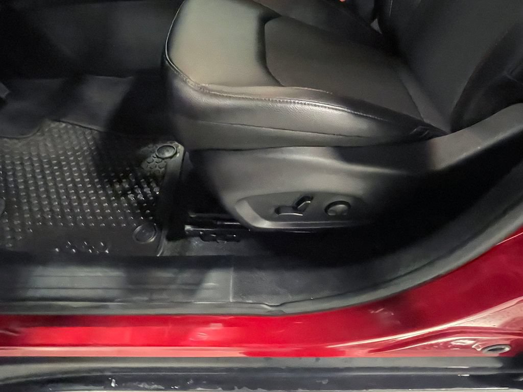 Used 2026 Jeep Compass Trailhawk AWD/4WD image 22