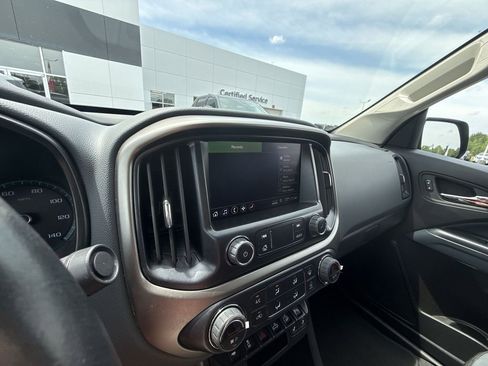 Used 2022 Chevrolet Colorado Z71 AWD/4WD image 20