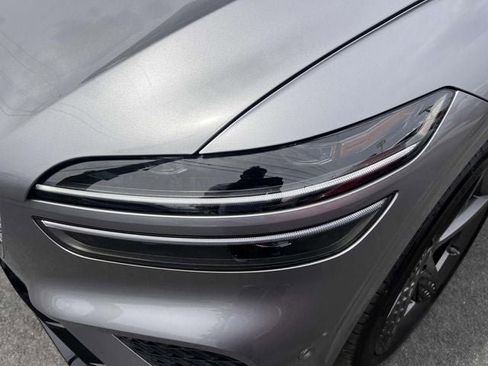 Used 2024 Genesis GV70 3.5T Sport w/ Sport Advanced Package image 11