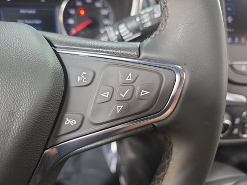 Used 2024 Chevrolet Equinox LT AWD/4WD image 18