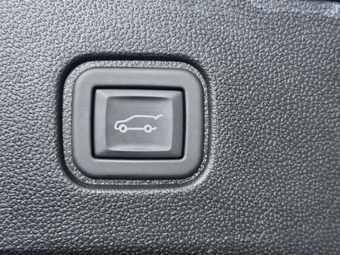 Used 2024 Chevrolet Blazer EV RS AWD/4WD image 28