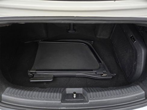 Used 2013 Volkswagen Beetle 2.5 image 25