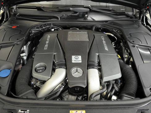 Used 2015 Mercedes-Benz S 63 AMG 4MATIC Coupe image 33