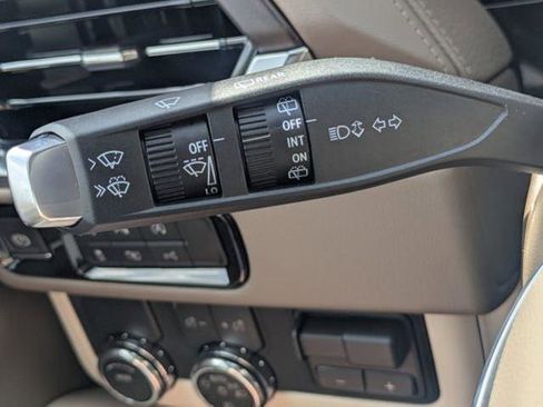 New 2026 GMC Yukon XL Denali w/ Denali Reserve Package RWD image 31