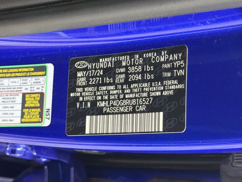Used 2024 Hyundai Elantra Limited FWD image 12