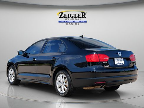 Used 2012 Volkswagen Jetta SE FWD image 5