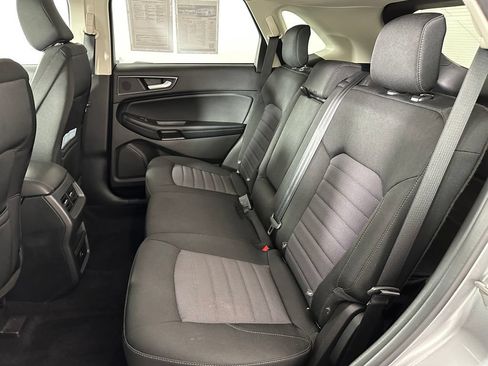 Used 2023 Ford Edge SE AWD/4WD image 16