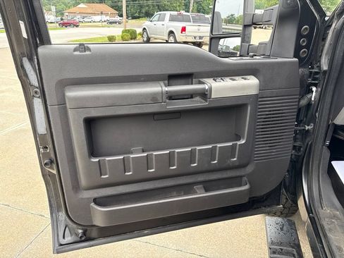 Used 2015 Ford F350 Lariat w/ Lariat Interior Package AWD/4WD image 18