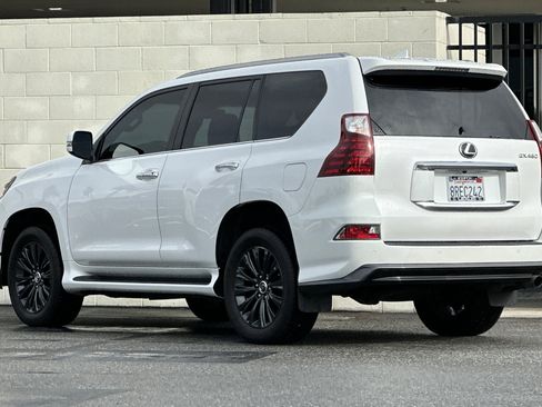 Used 2020 Lexus GX 460 Premium image 6