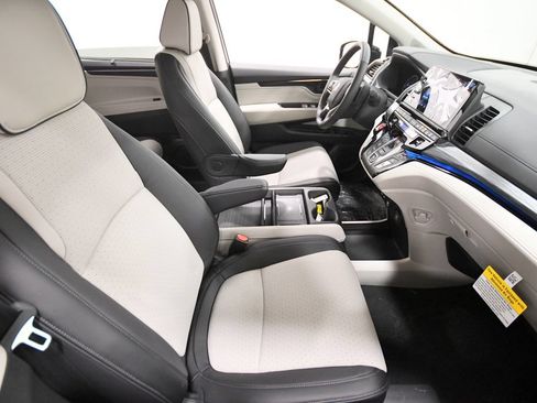 New 2026 Honda Odyssey Elite image 12