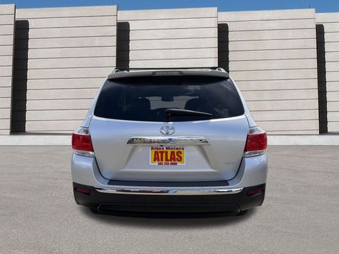 Used 2013 Toyota Highlander Limited AWD/4WD image 4