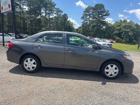 Used 2010 Toyota Corolla LE w/ All Weather Guard Pkg FWD image 13