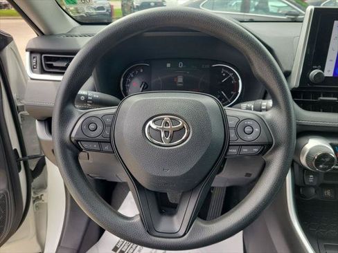 Certified 2024 Toyota RAV4 XLE FWD image 18