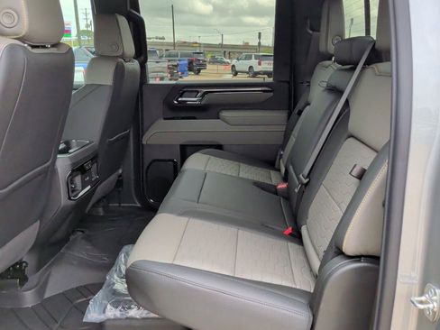New 2026 Chevrolet Silverado 2500 ZR2 AWD/4WD image 37