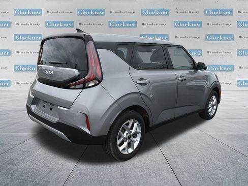 Used 2025 Kia Soul LX w/ LX Technology Package image 6
