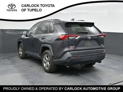 Used 2022 Toyota RAV4 XLE w/ Convenience Package AWD/4WD image 11