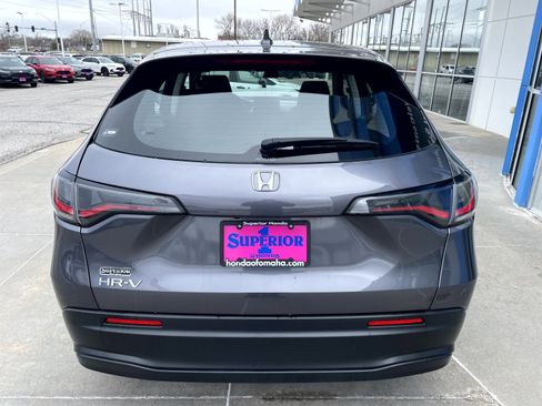 Used 2023 Honda HR-V LX image 3