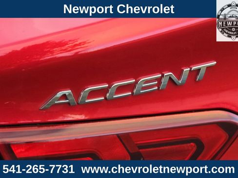 Used 2022 Hyundai Accent SE image 25