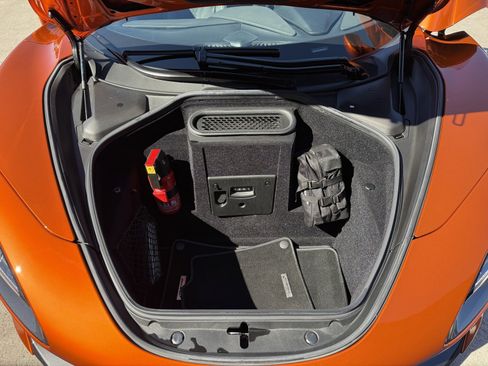 Used 2018 McLaren 720S Luxury image 33