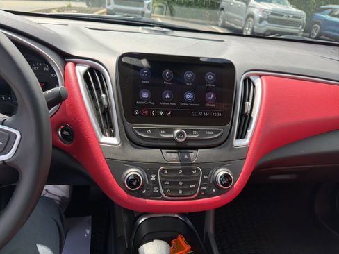 Used 2024 Chevrolet Malibu LT w/ Redline Edition image 11