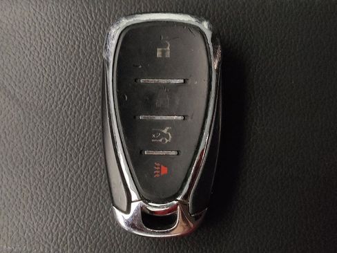 Used 2017 Chevrolet Cruze LT w/ Convenience Package image 32