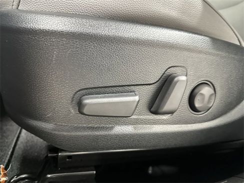 Used 2023 Kia Seltos SX image 16