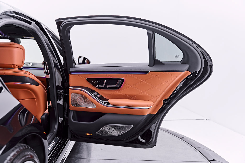 Used 2025 Mercedes-Benz S 63 AMG S image 30
