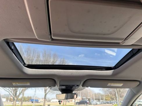 Used 2022 Honda Odyssey Touring image 23