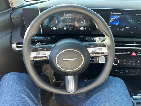 Used 2025 Hyundai Tucson Blue image 32