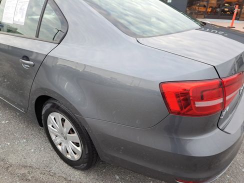 Used 2015 Volkswagen Jetta S image 23