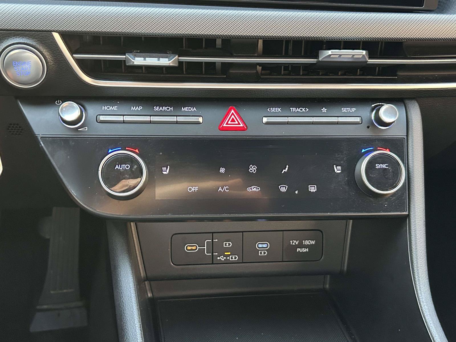 Used 2025 Hyundai Sonata SEL FWD image 19