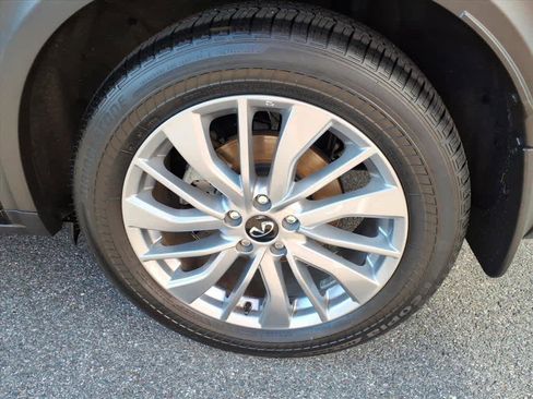 Certified 2023 INFINITI QX50 Luxe image 8