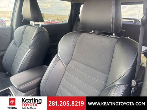 Used 2024 Mitsubishi Outlander SE Black Edition image 14