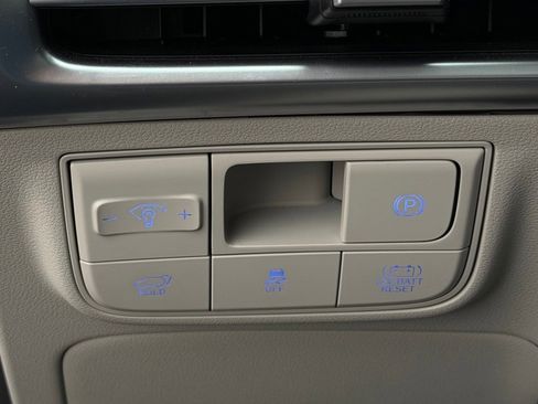 Certified 2025 Hyundai Tucson SEL image 24