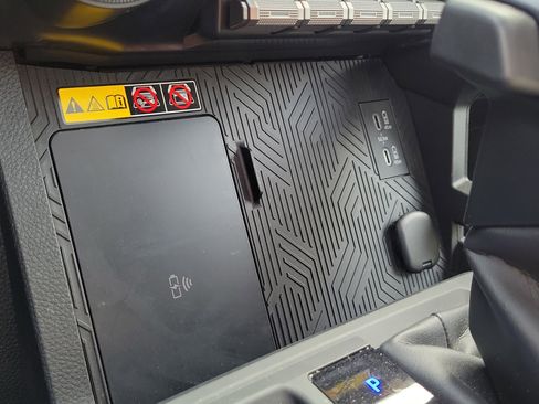 Used 2024 Toyota Tacoma TRD Off-Road w/ TRD Off Road Upgrade Package image 31