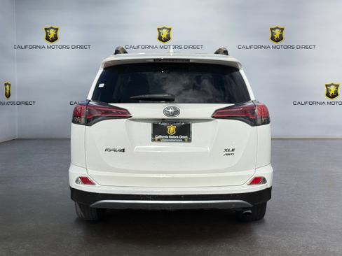 Used 2017 Toyota RAV4 XLE w/ Carpet Mat Package AWD/4WD image 4