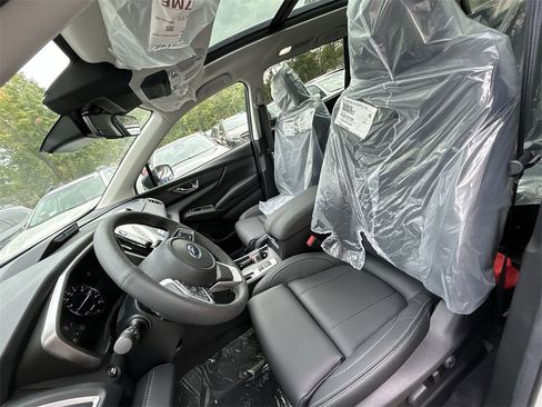 New 2025 Subaru Ascent Limited image 11