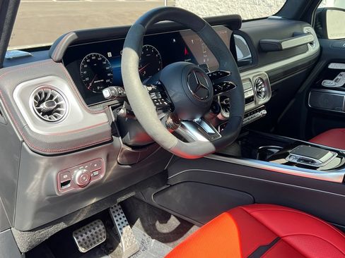 Used 2026 Mercedes-Benz G 63 AMG 4MATIC image 17