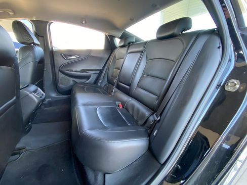 Used 2017 Chevrolet Malibu LT w/ Leather Package image 22