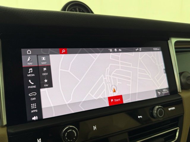 Used 2023 Porsche Macan AWD/4WD image 20