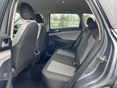 Used 2022 Volkswagen Taos S w/ IQ Drive S Package image 16