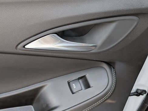 Used 2025 Buick Encore GX Preferred FWD image 27