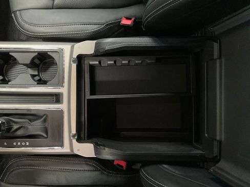 Used 2019 Ford F150 Lariat w/ Equipment Group 502A Luxury image 26