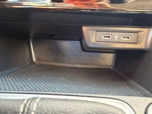 Used 2024 Volkswagen Jetta SE FWD image 23